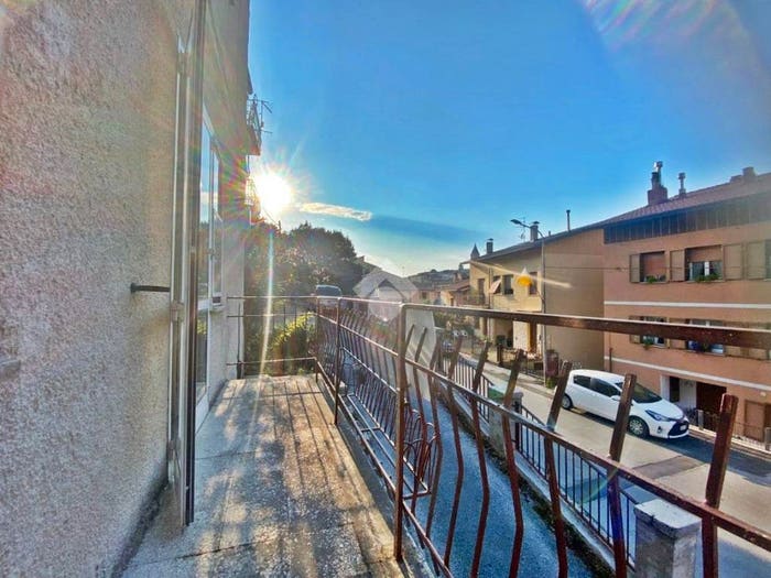Appartamento quadrilocale in vendita in Viale Roma, Centro, Gualdo Tadino