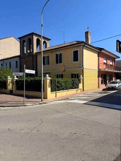 Casa con 5 locali in vendita in PIAZZA VENEZIA, Centro, Taglio di Po