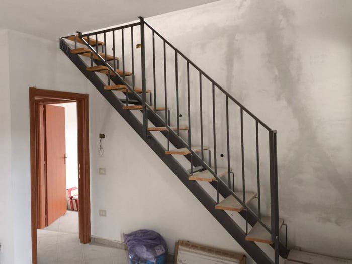 Appartamento quadrilocale in vendita in Piazza Giuseppe Giusti, Centro, Monsummano Terme