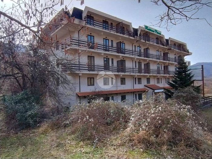 Casa con 6 locali in vendita in Via Antonio Arquati, Filettino