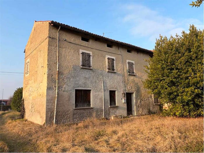 Casa con 6 locali in vendita in Via Fratte, Centro, Azzano Decimo