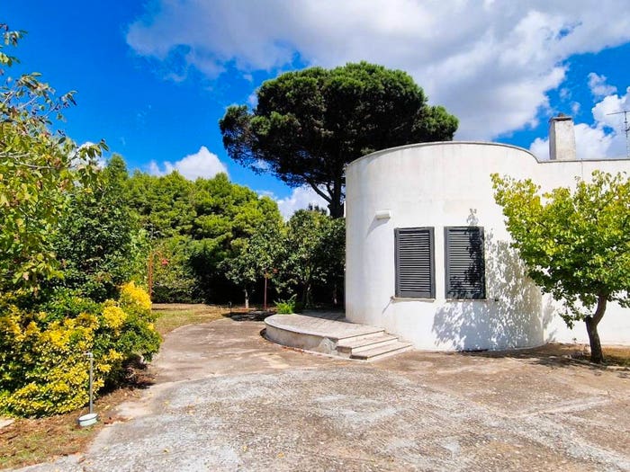 Casa quadrilocale in vendita in Strada Vicinale Sirgole, Cutrofiano