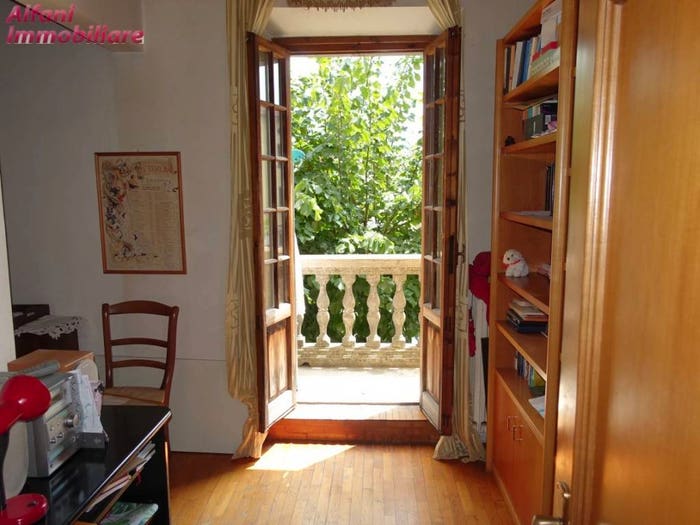 Casa con 6 locali in vendita in Piazza Garibaldi, Centro, Bibbiena