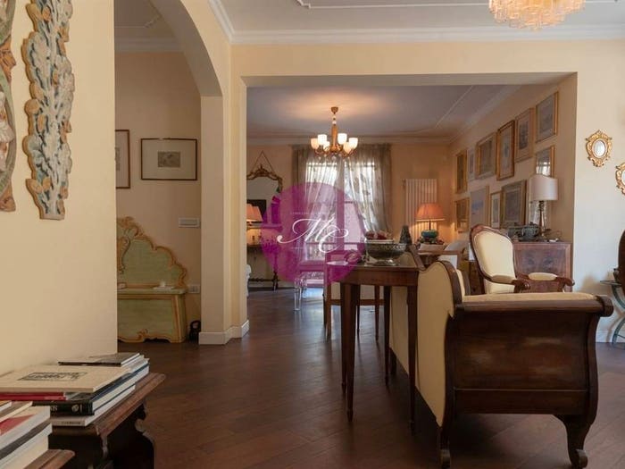Casa con 6 locali in vendita in Via Cesare Battisti, Centro Storico, Ravenna