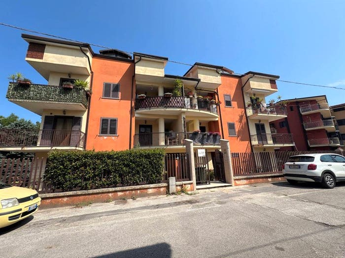 Appartamento quadrilocale in vendita in Via Donnico, Prata di Principato Ultra