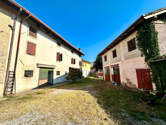 Casa con 6 locali in vendita in Lauzacco, Pavia di Udine