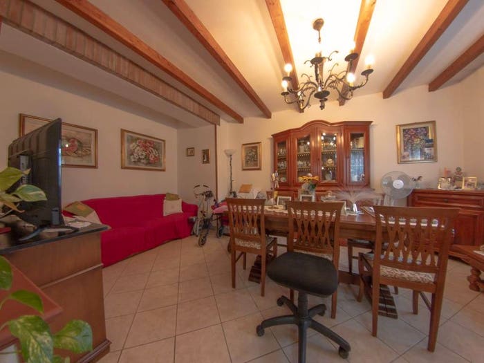 Appartamento con 5 locali in vendita in Via Giuseppe Mazzini, Centro, Mesola