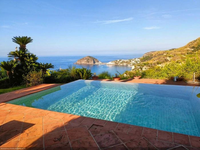 Casa quadrilocale in vendita in Via Giorgio Carafa, Barano d'Ischia