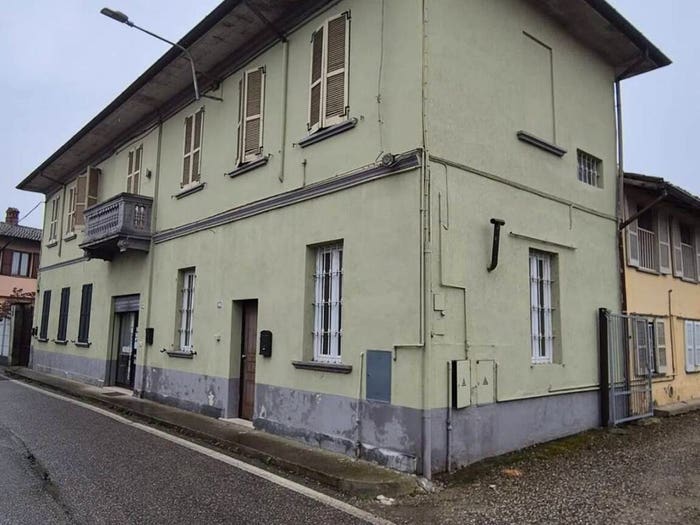 Casa con 6 locali in vendita in Via Roma SNC, Centro, Albuzzano