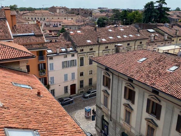 Appartamento quadrilocale in vendita in Centro, Mantova
