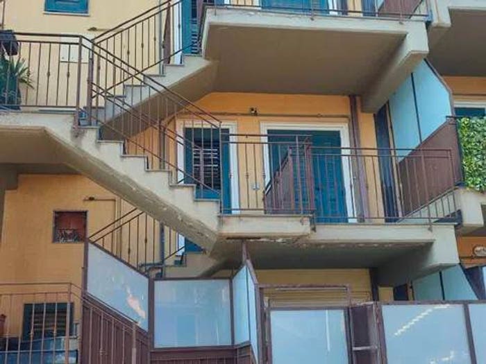 Appartamento quadrilocale in vendita in Via Scale Sant'Antonio, Centro, Aci Catena