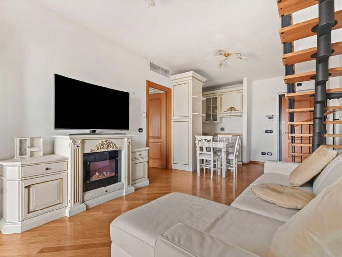 Casa trilocale in vendita in Viale Carmelo Bene, Porta di Roma, Roma