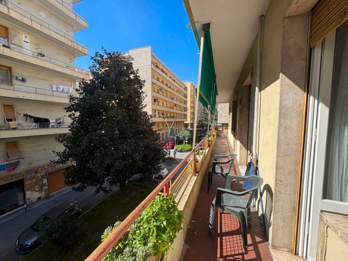 Appartamento trilocale in vendita in Via della Maona, Pegli, Genova