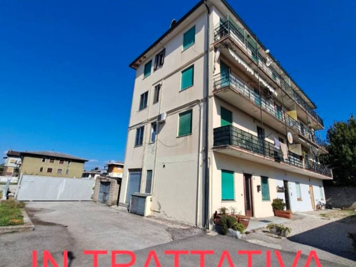 Appartamento con 5 locali in vendita in Via Pietro Mascagni, Montecchio Maggiore Alte Ceccato, Montecchio Maggiore