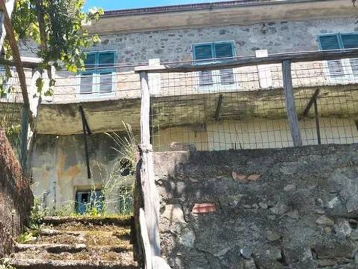 Casa con 5 locali in vendita in Via Canova, Pignona, Sesta Godano
