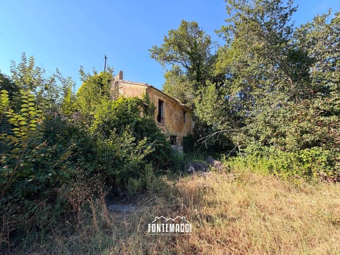 Casa con 5 locali in vendita in Caminate, Fano