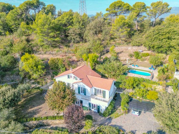 Casa con 6 locali in vendita in nostra signora delle grazie, Borgo Sant'Agata Borgo d'Oneglia Costa d'Oneglia, Imperia