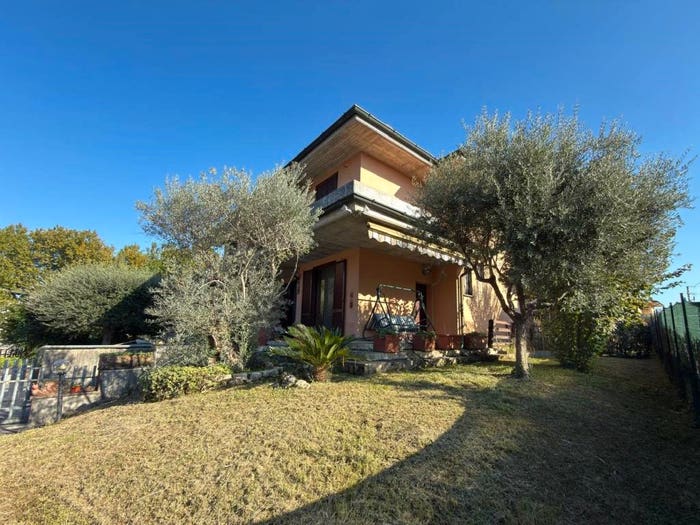 Casa con 6 locali in vendita in Via del Mulino, Cavaione, Truccazzano