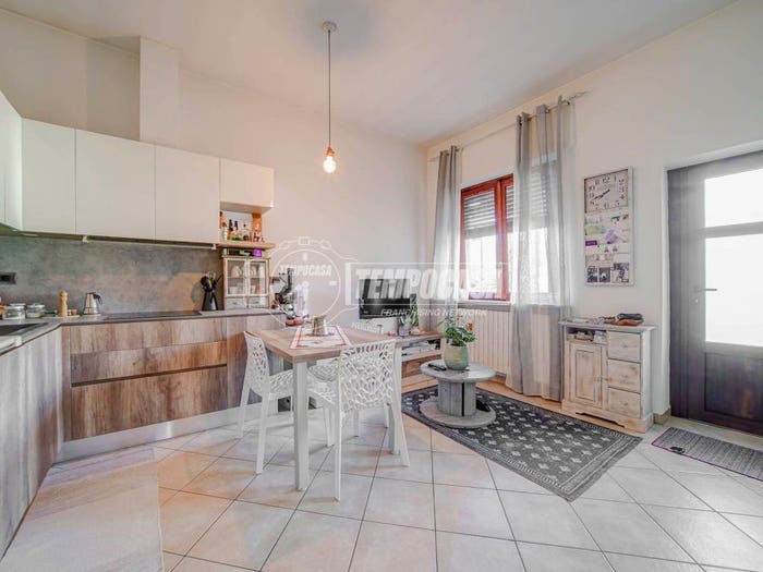Casa quadrilocale in vendita in Cassano Magnago