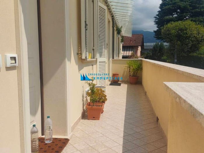 Appartamento quadrilocale in vendita in Lungofrigido Levante, Marina di Massa Centro, Massa