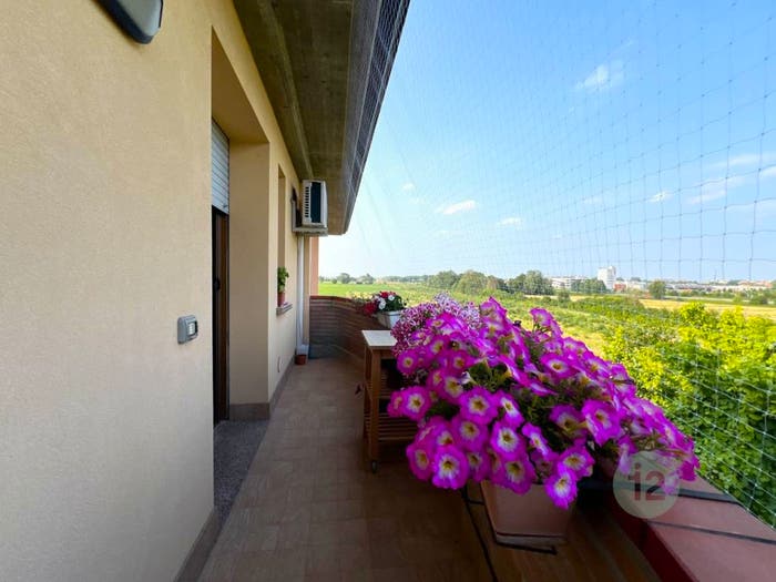 Appartamento trilocale in vendita in Via Sabbioni, Mirandola