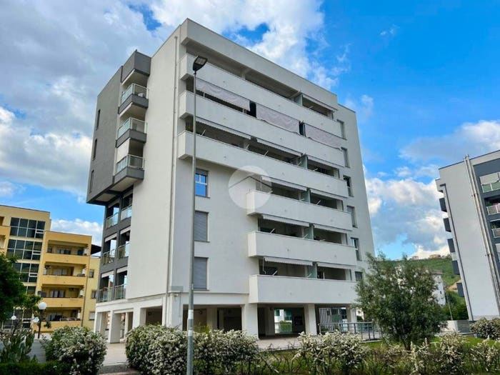 Appartamento bilocale in vendita in Via Giovambattista Lupia, Popilia Vagliolise, Cosenza