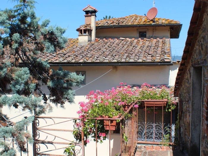 Casa con 6 locali in vendita in Pontassieve