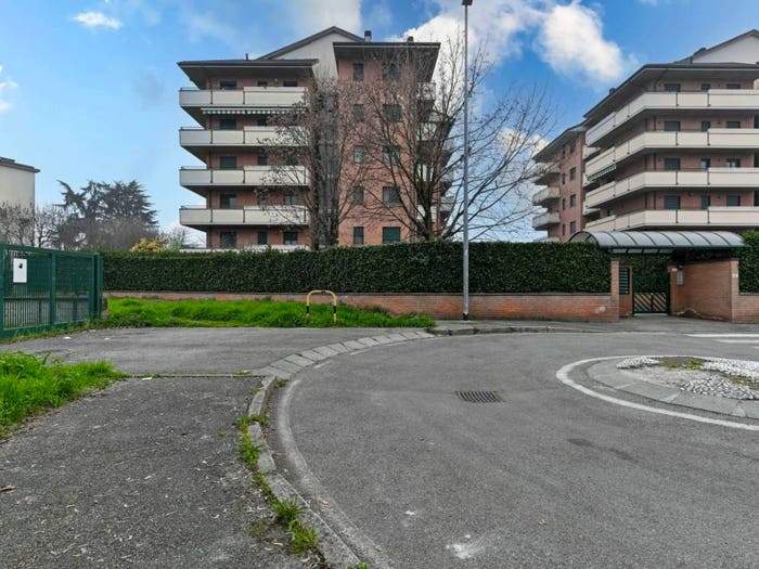Appartamento quadrilocale in vendita in Via D'Antona, Centro, Pioltello