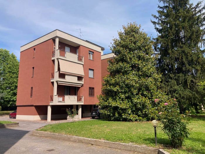 Appartamento trilocale in vendita in Via Brianza, Centro, Gessate