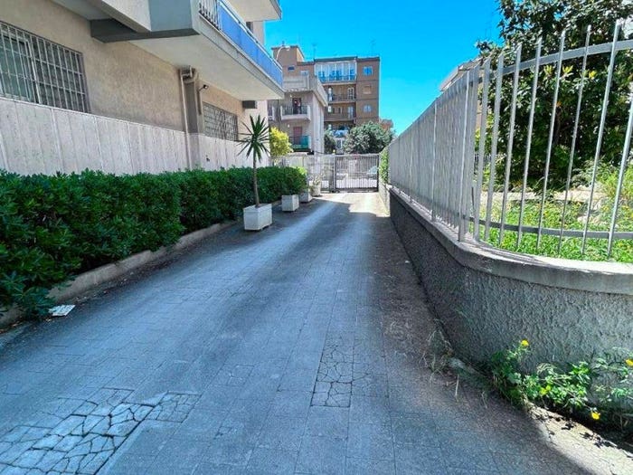 Appartamento quadrilocale in vendita in Via Galera Montefusco, Solito Corvisea, Taranto
