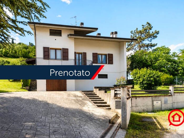 Casa con 6 locali in vendita in Piazza Indipendenza, Borello, Cesena