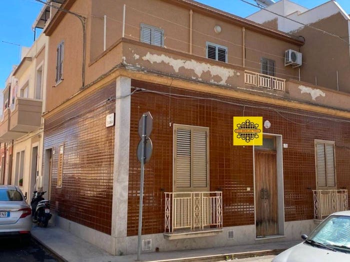 Casa con 6 locali in vendita in via pier capponi, Centro, Avola