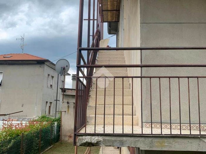 Appartamento trilocale in vendita in Via Portici, San Carlo Roversano, Cesena