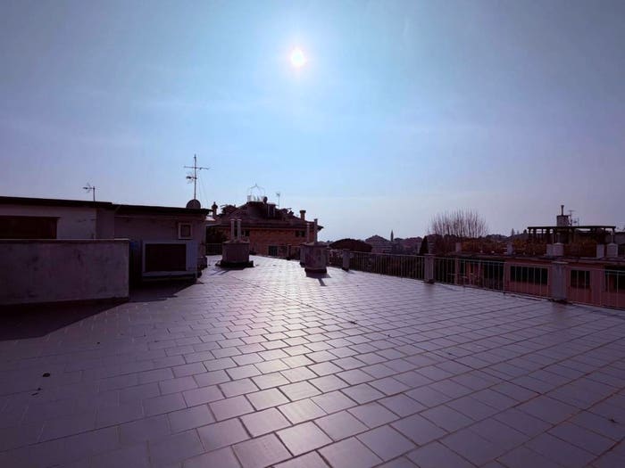 Casa con 6 locali in vendita in Piazza Leonardo da Vinci, Albaro, Genova