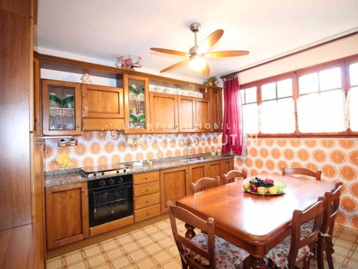 Casa con 6 locali in vendita in Via Sarzanese Valdera, Cascine La Croce, Buti