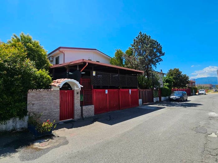 Casa quadrilocale in vendita in via dei Marinai, Calalunga Pietragrande, Montauro