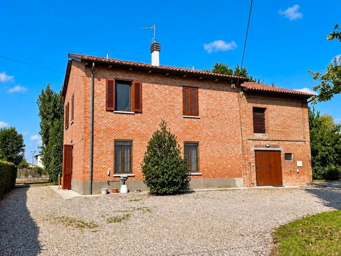 Casa con 6 locali in vendita in Via montecarbone, Sasso Morelli Sesto Imolese, Imola