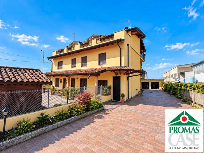 Appartamento bilocale in vendita in Via Giuseppe Garibaldi, Misano di Gera d'Adda