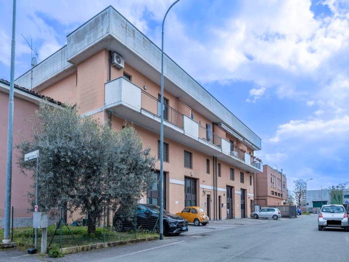 Appartamento trilocale in vendita in Via Crema, Zona Industriale, Cernusco sul Naviglio