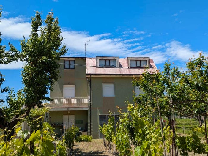 Casa con 6 locali in vendita in Contrada Rio, Isernia