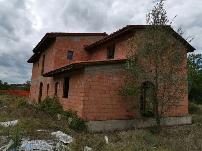 Appartamento con 6 locali in vendita in Centro, Bucine