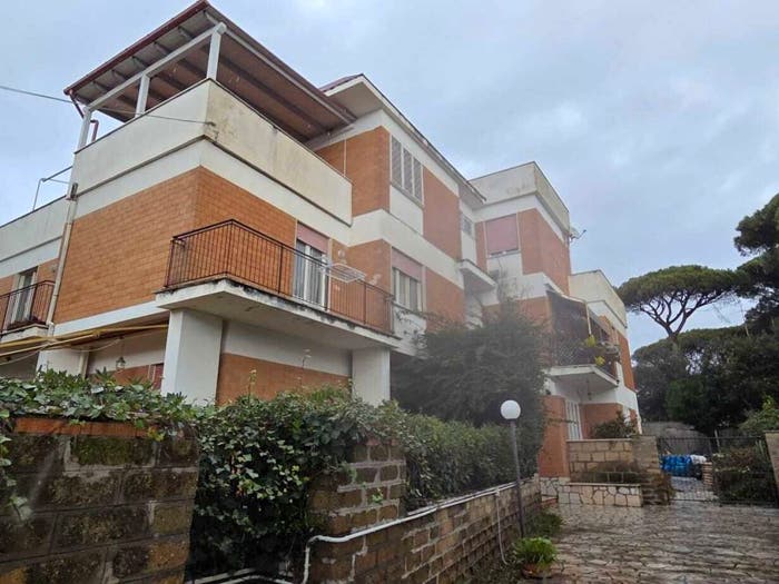Appartamento trilocale in vendita in Via del Tridente, Lavinio Mare, Anzio