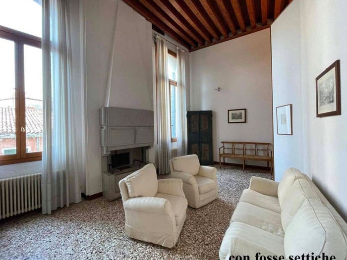 Appartamento quadrilocale in vendita in Santi Giovanni e Paolo Santa Maria Formosa, Venezia