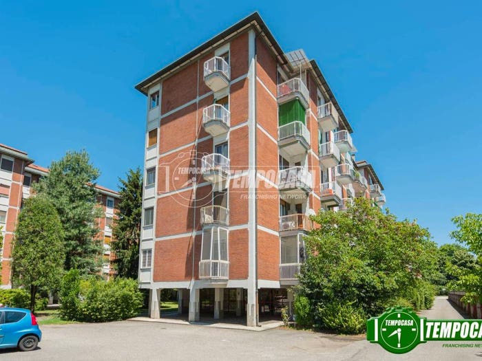 Appartamento quadrilocale in vendita in Via Palmiro Togliatti, Centro, Locate di Triulzi