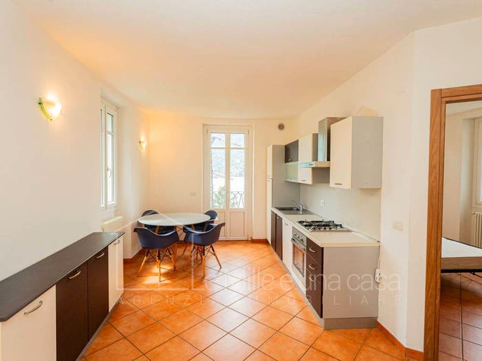 Appartamento bilocale in vendita in Via Pietro Badoglio, Centro, Dervio