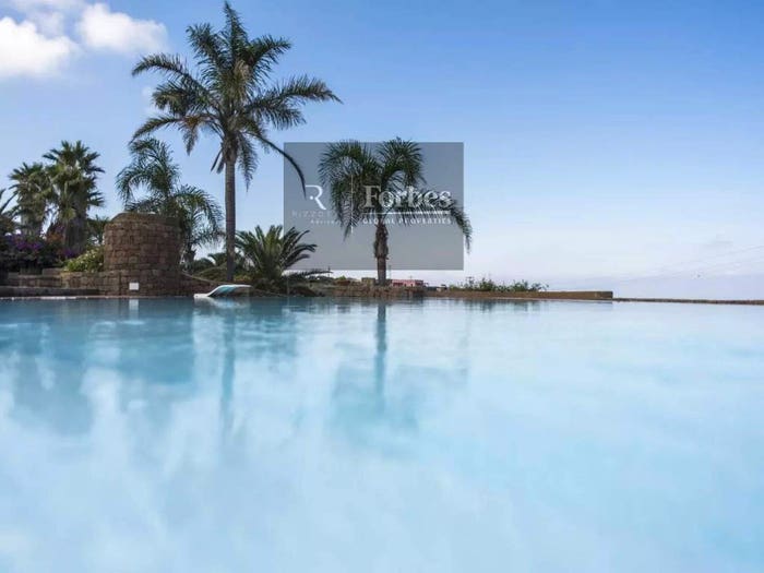 Casa con 6 locali in vendita in Pantelleria