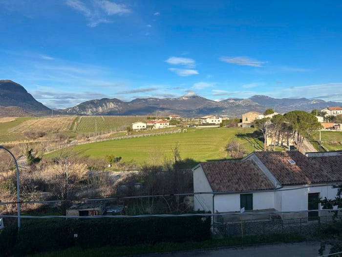 Appartamento quadrilocale in vendita in Via Centrale, Musellaro, Bolognano