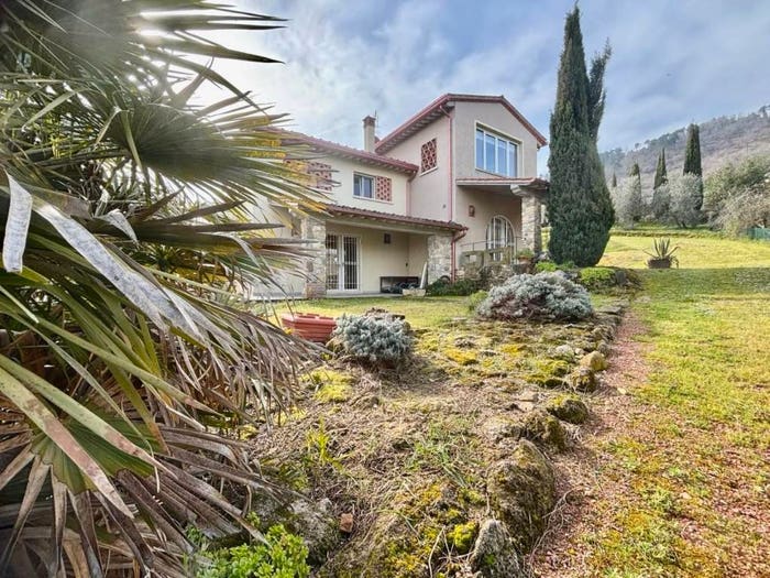 Casa con 6 locali in vendita in Chianni, Centro