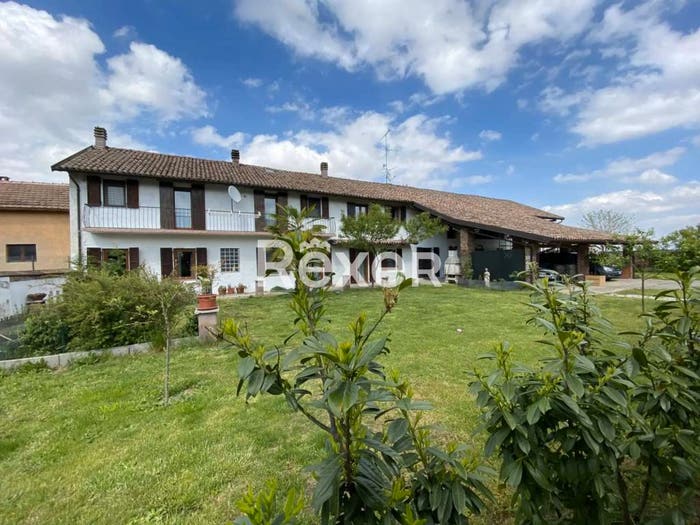 Casa con 6 locali in vendita in Via Sant'Alessandro, Centro, Zeme