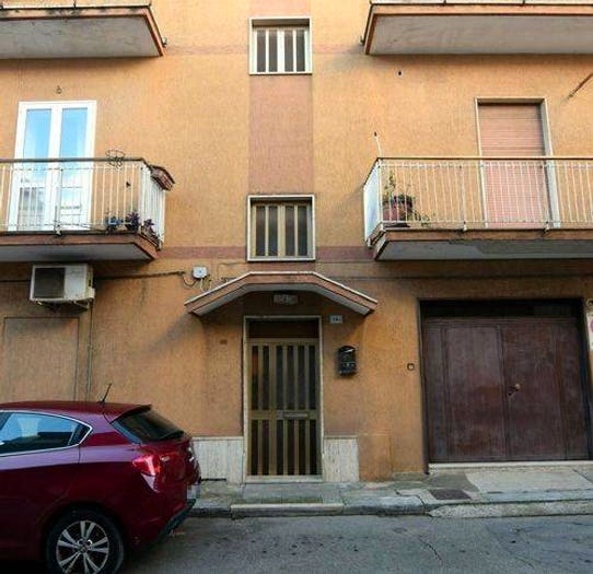 Casa con 6 locali in vendita in Via Puglia, Palagiano